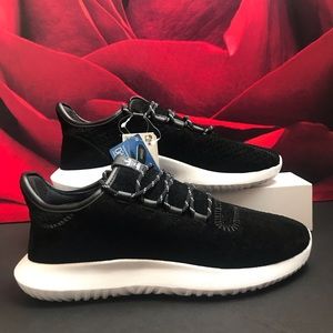 🆕Adidas Tubular Shadow